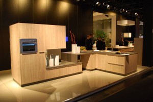 Holzküche, Designküche mit experimenteller Architektur