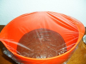 Der fertige Teig muss über Nacht ruhen